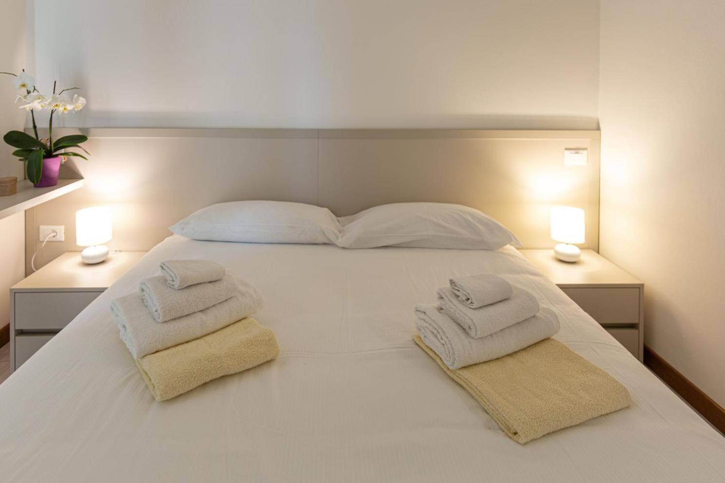 Prestige Garda Home - Ai Cappuccini Πεσκιέρα ντελ Γκάρντα Εξωτερικό φωτογραφία