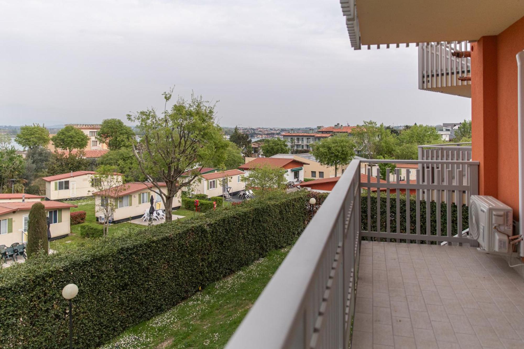 Prestige Garda Home - Ai Cappuccini Πεσκιέρα ντελ Γκάρντα Εξωτερικό φωτογραφία