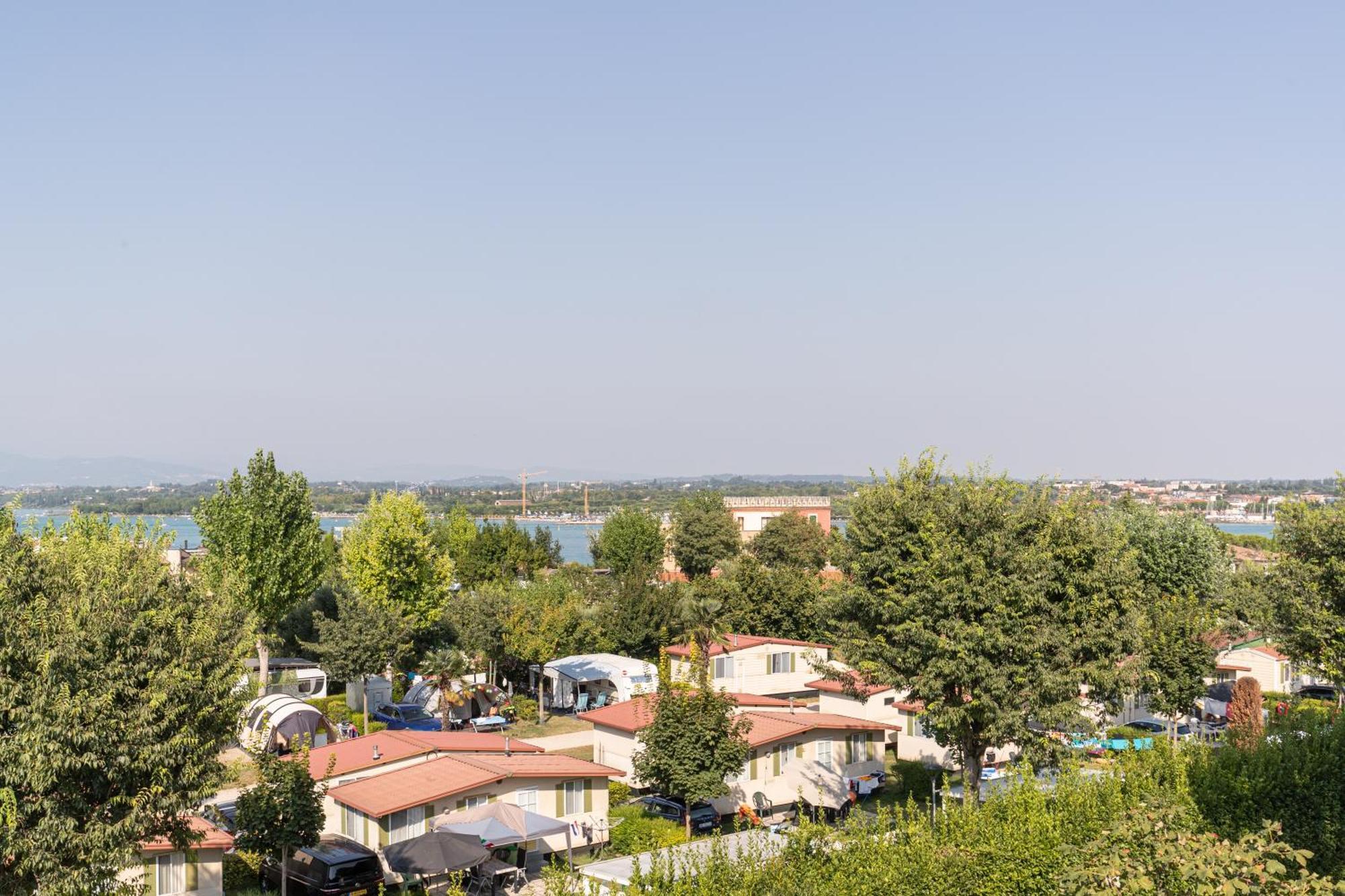 Prestige Garda Home - Ai Cappuccini Πεσκιέρα ντελ Γκάρντα Εξωτερικό φωτογραφία