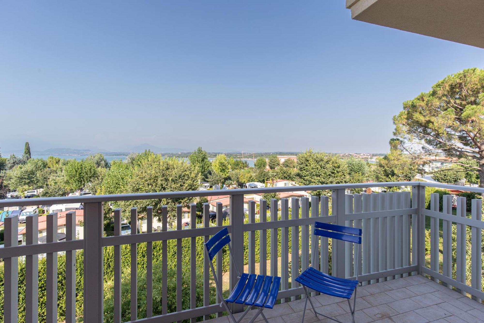 Prestige Garda Home - Ai Cappuccini Πεσκιέρα ντελ Γκάρντα Εξωτερικό φωτογραφία