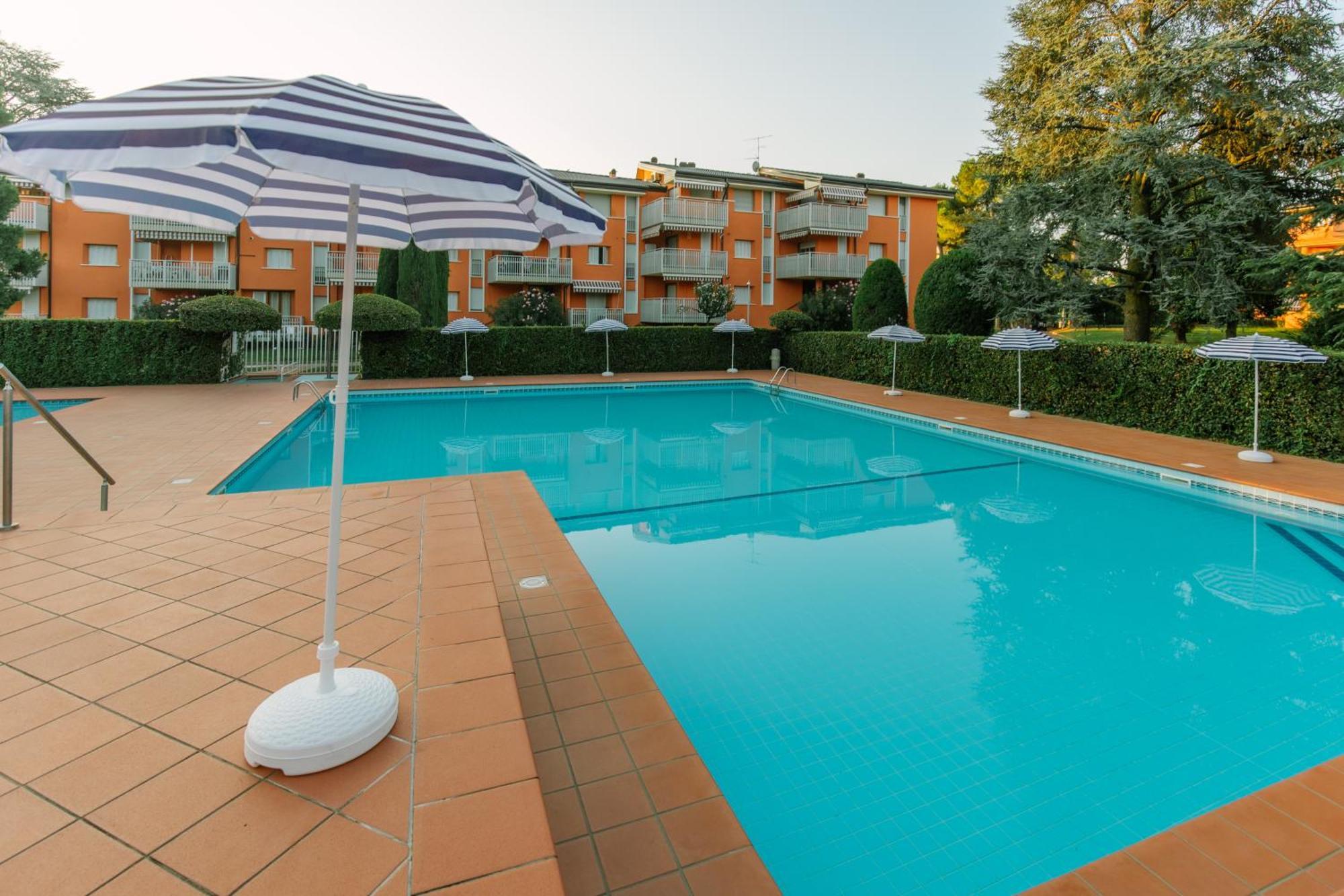 Prestige Garda Home - Ai Cappuccini Πεσκιέρα ντελ Γκάρντα Εξωτερικό φωτογραφία